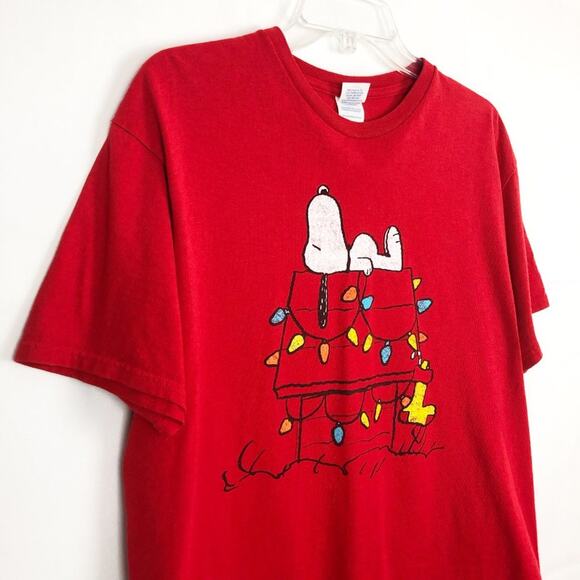 Snoopy Holiday Red Tee 100% Preshrunk Cotton Size Large - Picture 3 of 8